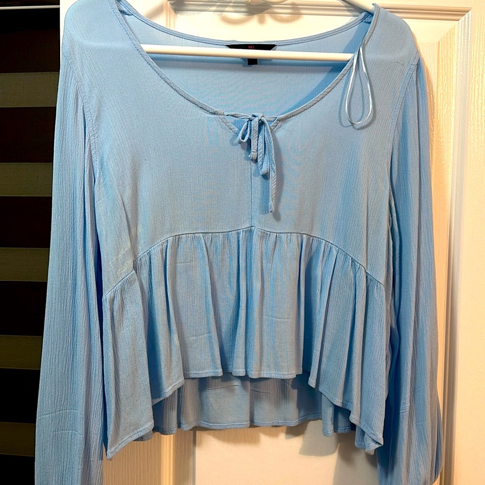 Long sleevee peplum top